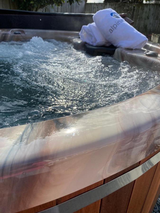 The Great Escape, Luxury Waterfront, Hottub Villa Whitianga Exterior foto