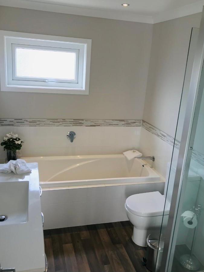 The Great Escape, Luxury Waterfront, Hottub Villa Whitianga Exterior foto