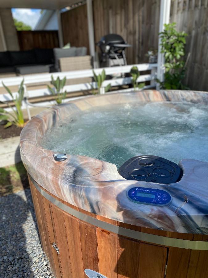 The Great Escape, Luxury Waterfront, Hottub Villa Whitianga Exterior foto